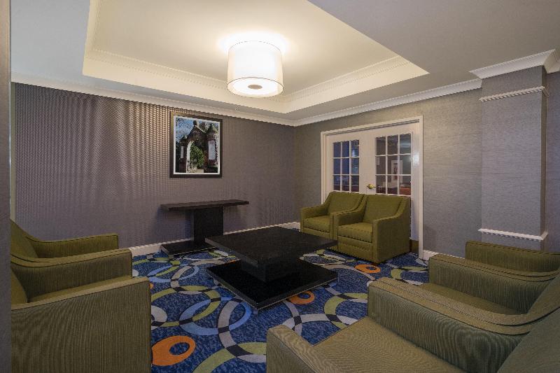 Holiday Inn Express and Suites Easton image
