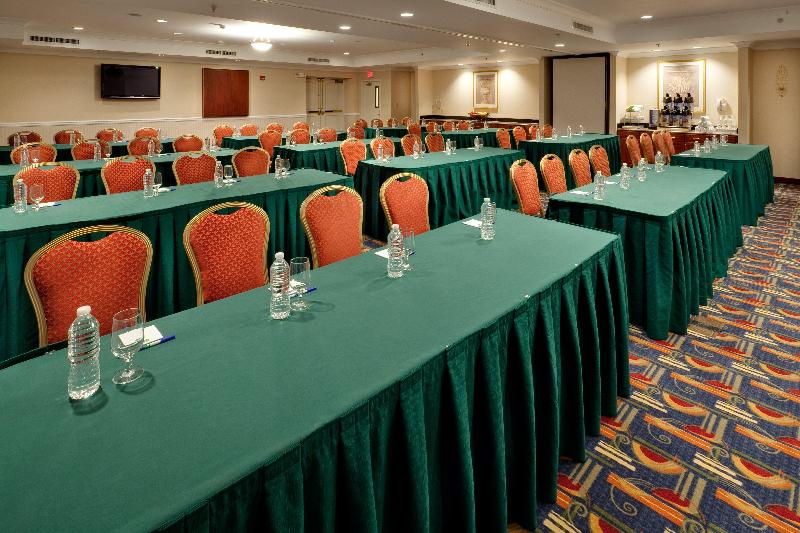 Holiday Inn Express and Suites Easton image