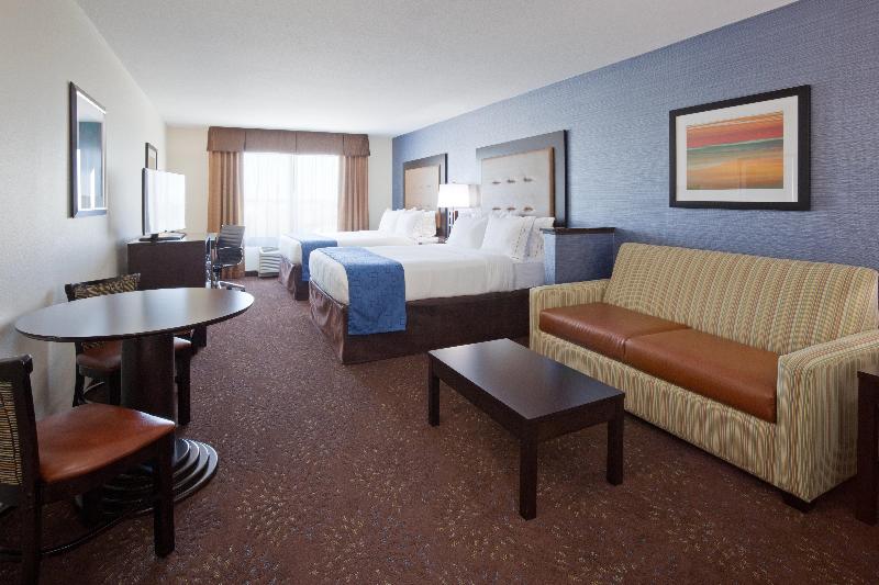 Holiday Inn Express & Suites Fort Dodge By IHG photo 20