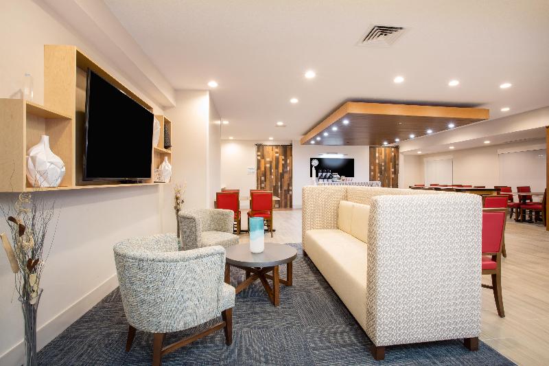 Holiday Inn Express & Suites Ft. Collins By IHG image