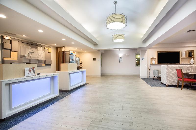 Holiday Inn Express & Suites Ft. Collins By IHG image