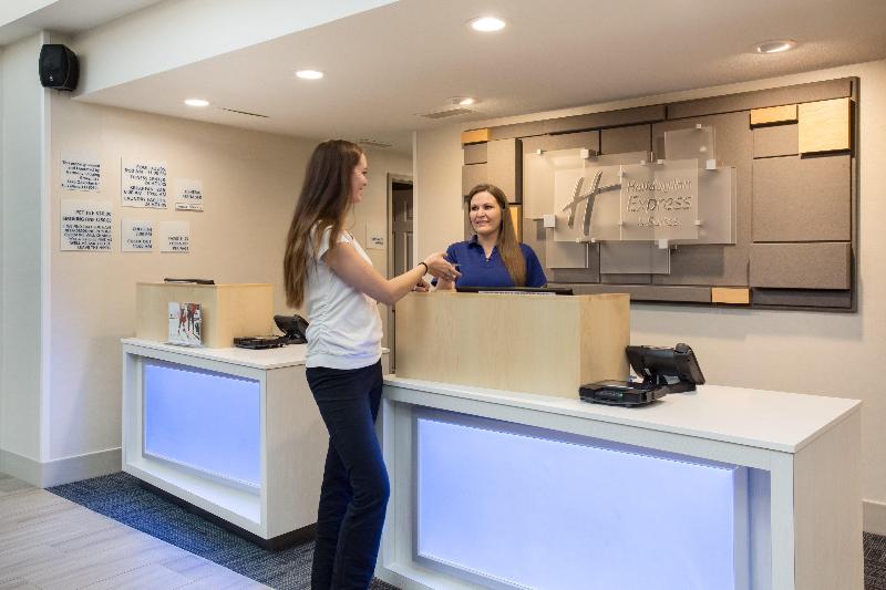 Holiday Inn Express & Suites Ft. Collins By IHG image