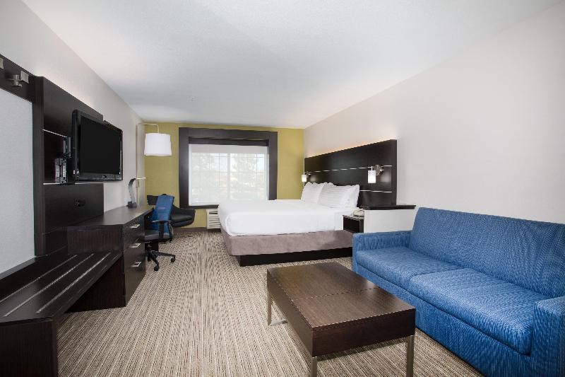 Holiday Inn Express & Suites Ft. Collins By IHG image