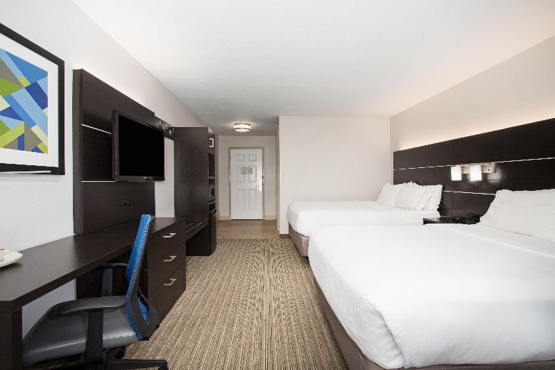 Holiday Inn Express & Suites Ft. Collins By IHG image