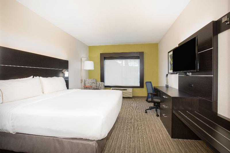 Holiday Inn Express & Suites Ft. Collins By IHG image