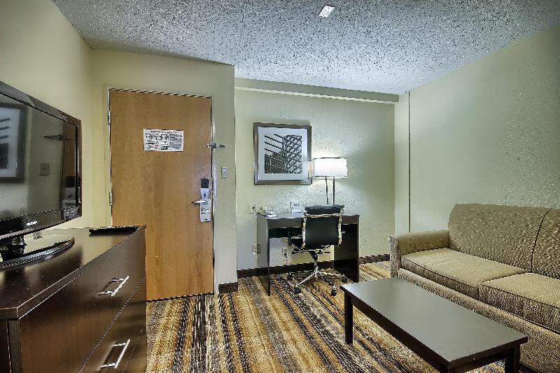 Holiday Inn Express & Suites Columbus SW-Grove Cty