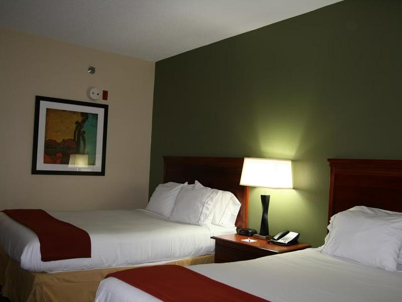 Holiday Inn Express & Suites Greenville by IHG image