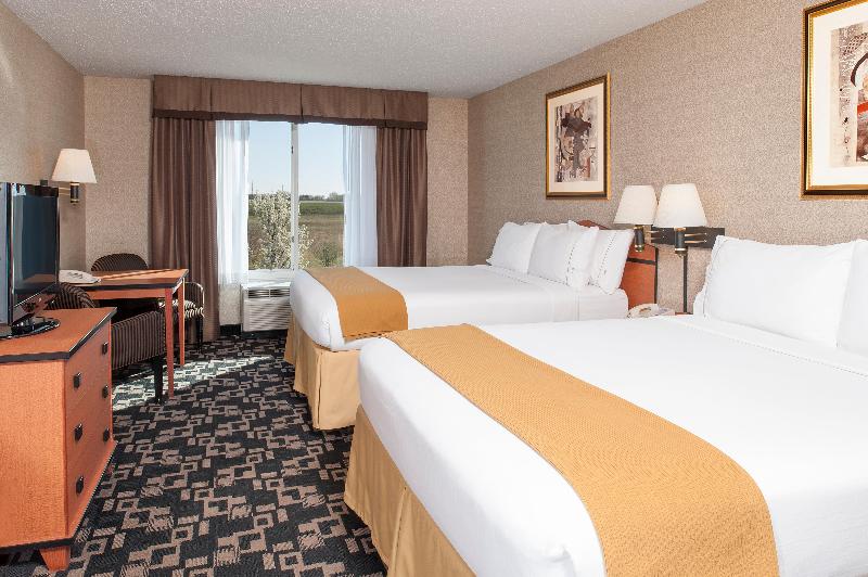 Holiday Inn Express Indianapolis South – Greenwood 4