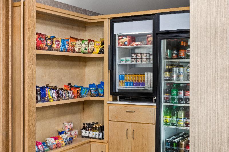 Holiday Inn Express & Suites Greenville-Downtown