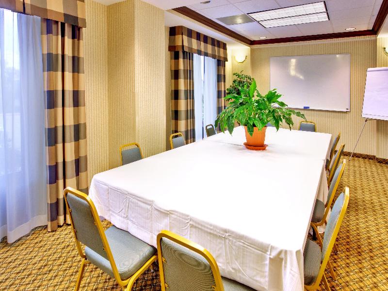 Holiday Inn Express & Suites Greenwood By IHG image