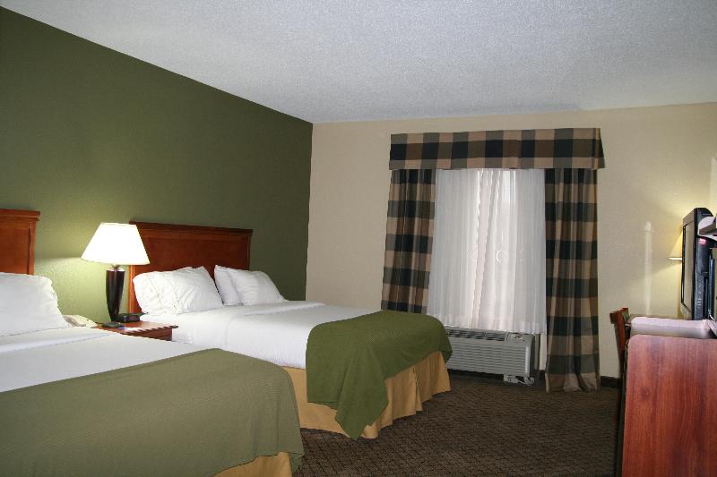 Holiday Inn Express & Suites Greenwood By IHG image
