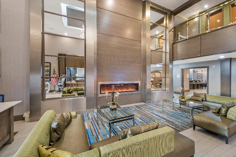 Holiday Inn Longview - North