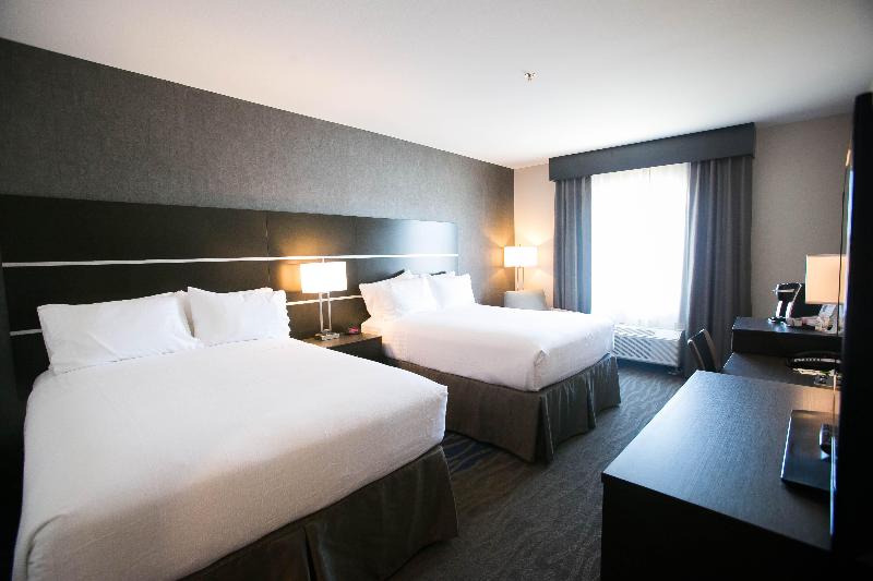Holiday Inn Longview - North photo 13