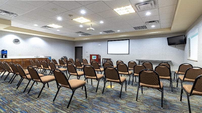 Holiday Inn Express and Suites Houston South Pearl image