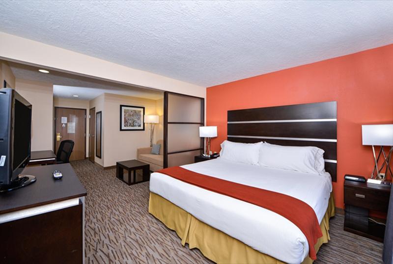 Holiday Inn Express and Suites Kingwood Medical Ce