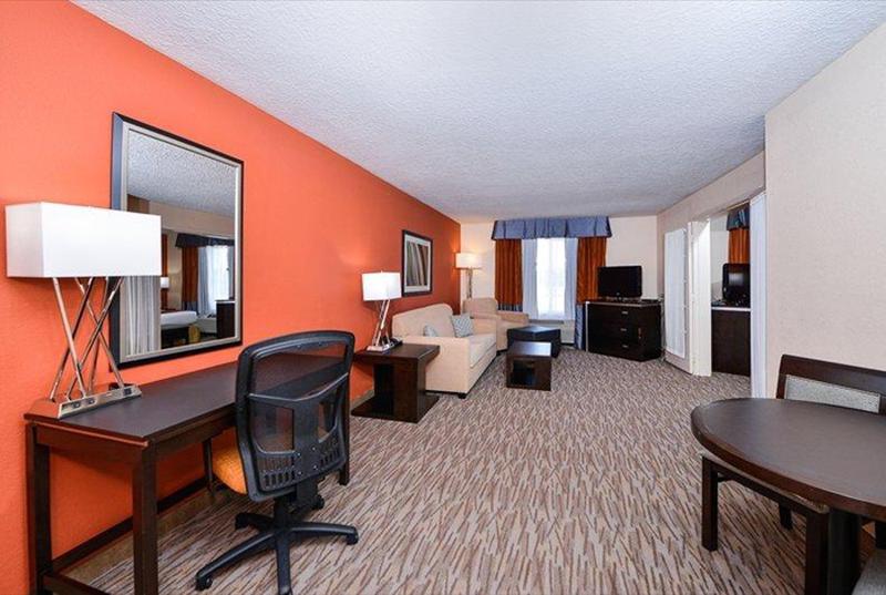 Holiday Inn Express and Suites Kingwood Medical Ce