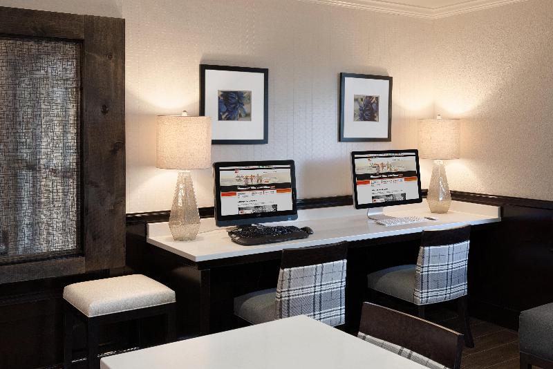 Holiday Inn Express and Suites East Wichita I 35 A