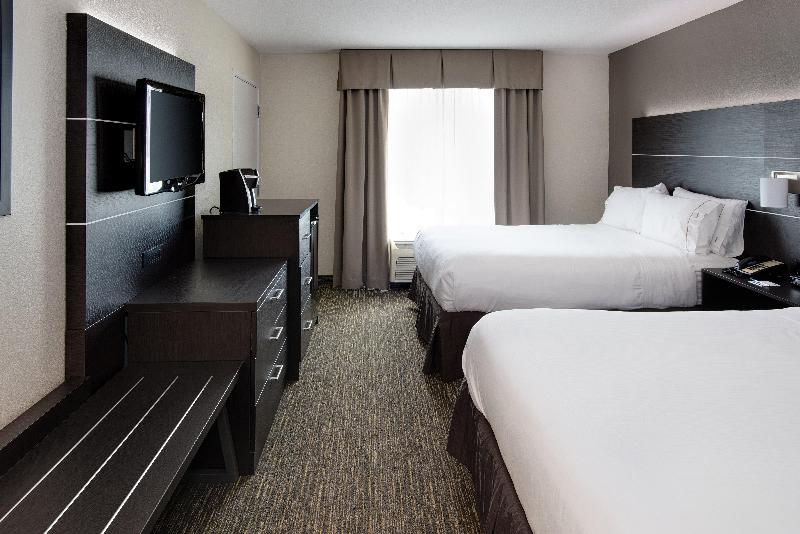 Holiday Inn Express and Suites East Wichita I 35 A