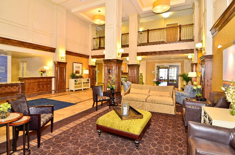 Holiday Inn Express and Suites Williston image