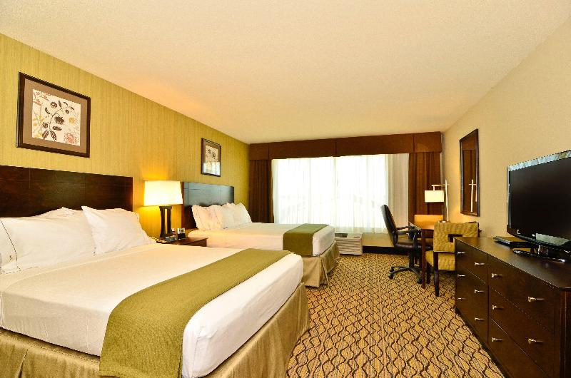 Holiday Inn Express and Suites Williston photo 8