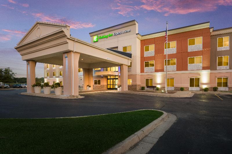 Holiday Inn Express and Suites Jasper image