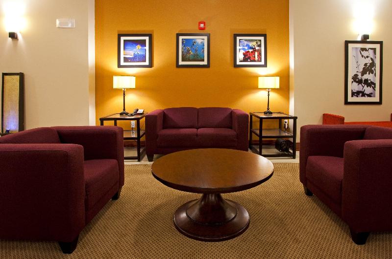 Holiday Inn Express and Suites Jacksonville Maypor
