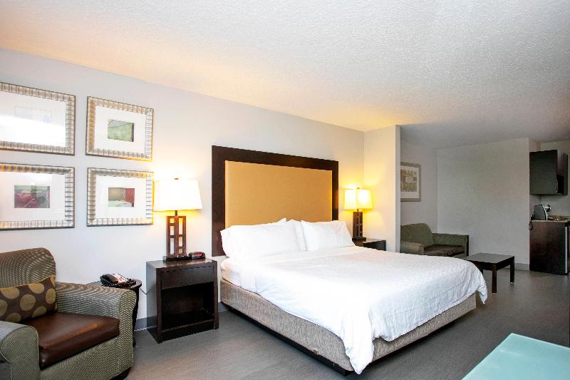 Holiday Inn Express Jacksonville Atlantic Beach — photo 23
