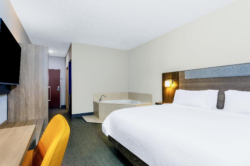 Holiday Inn Express Jacksonville Atlantic Beach — photo 36