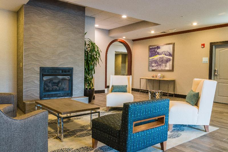 Holiday Inn Express and Suites Jackson image