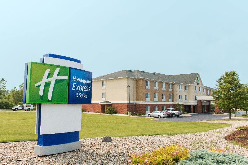 Holiday Inn Express and Suites Jackson image