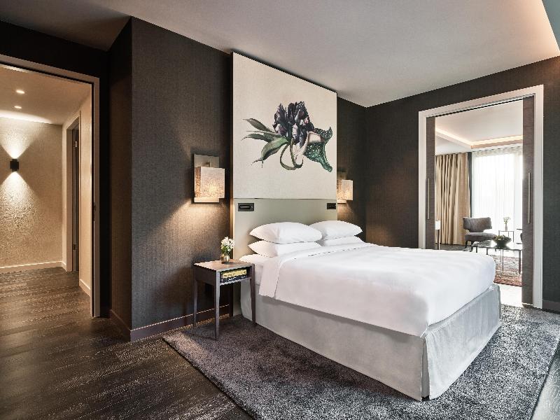 Hyatt Regency Amsterdam image