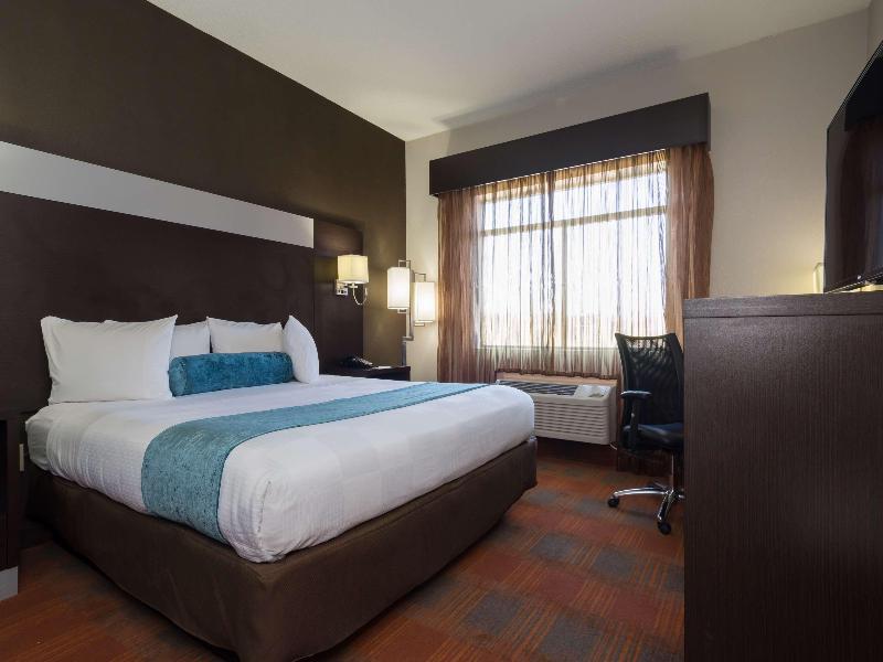 Best Western Plus Pineville-Charlotte South image