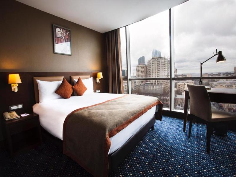 Parkside Hotel & Apartments image