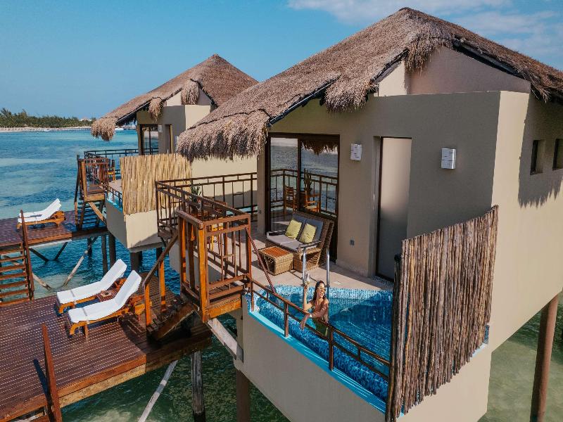 Palafitos Overwater Bungalows El Dorado Maroma Al image