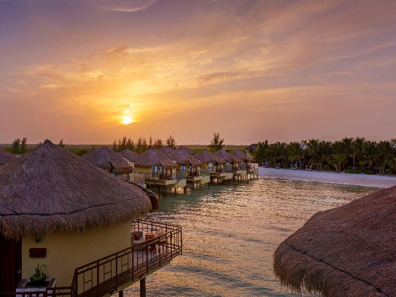 Palafitos Overwater Bungalows El Dorado Maroma Al image