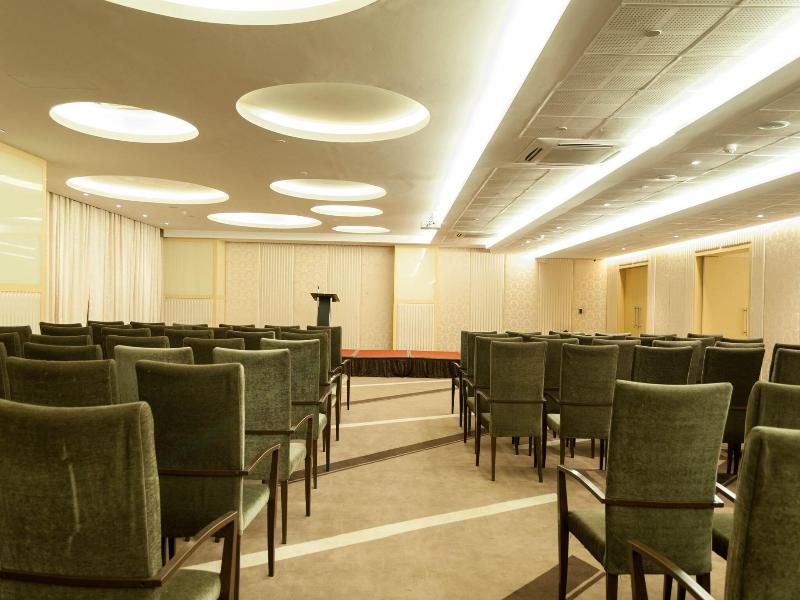 E Hotel, Chennai image