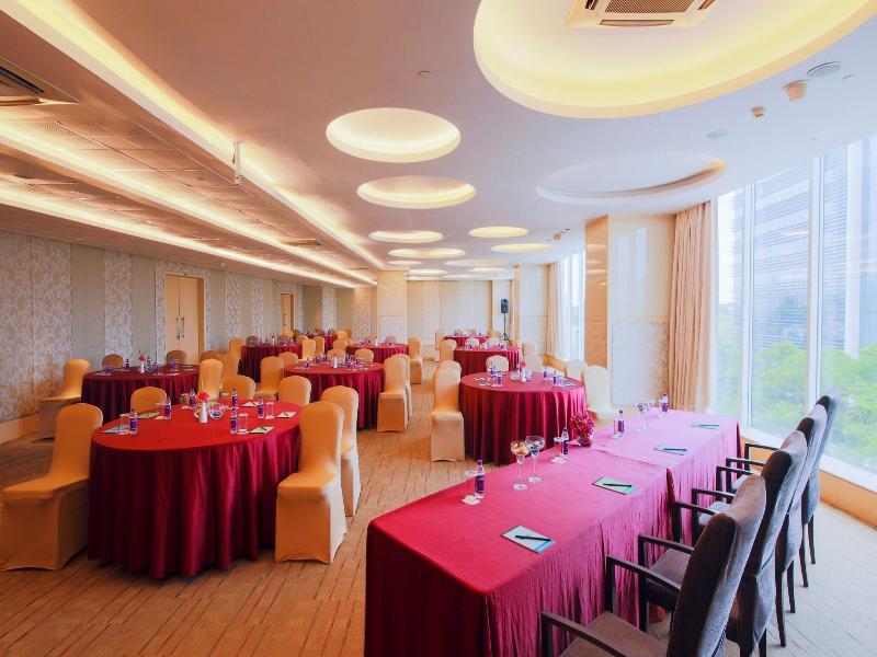 E Hotel, Chennai image