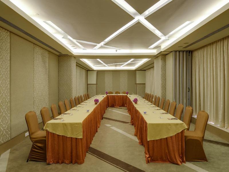 E Hotel, Chennai image
