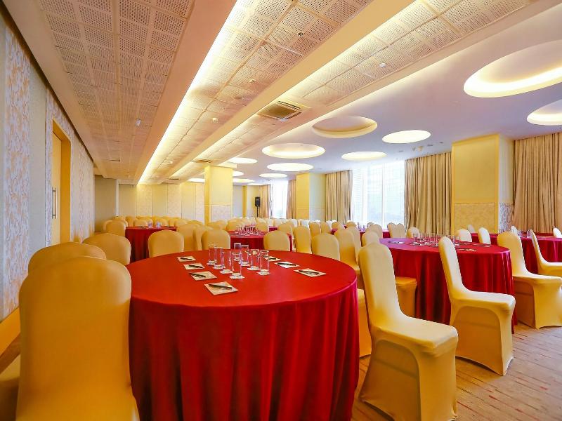 E Hotel, Chennai image