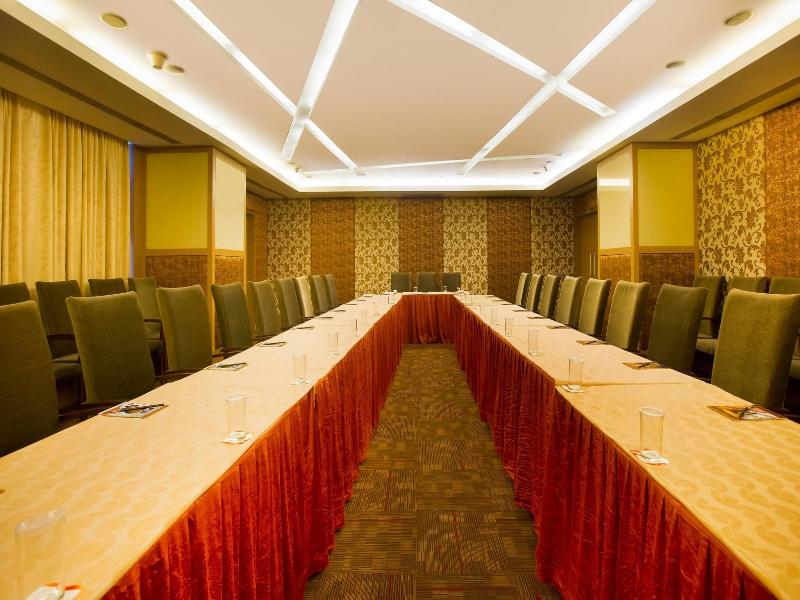 E Hotel, Chennai image