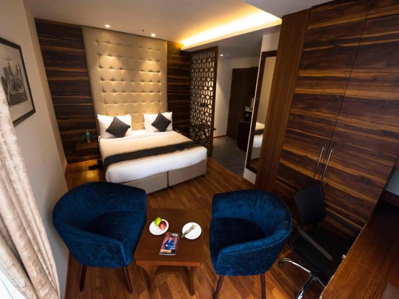 Hotel Connaught Royale image
