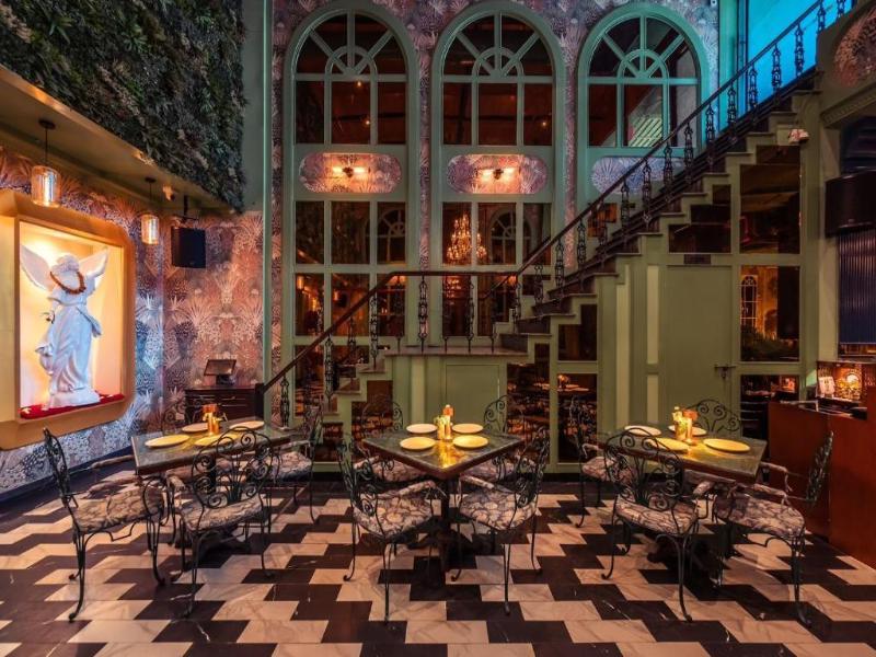 Hotel Connaught Royale image