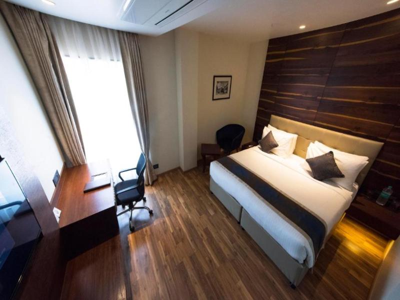 Hotel Connaught Royale image