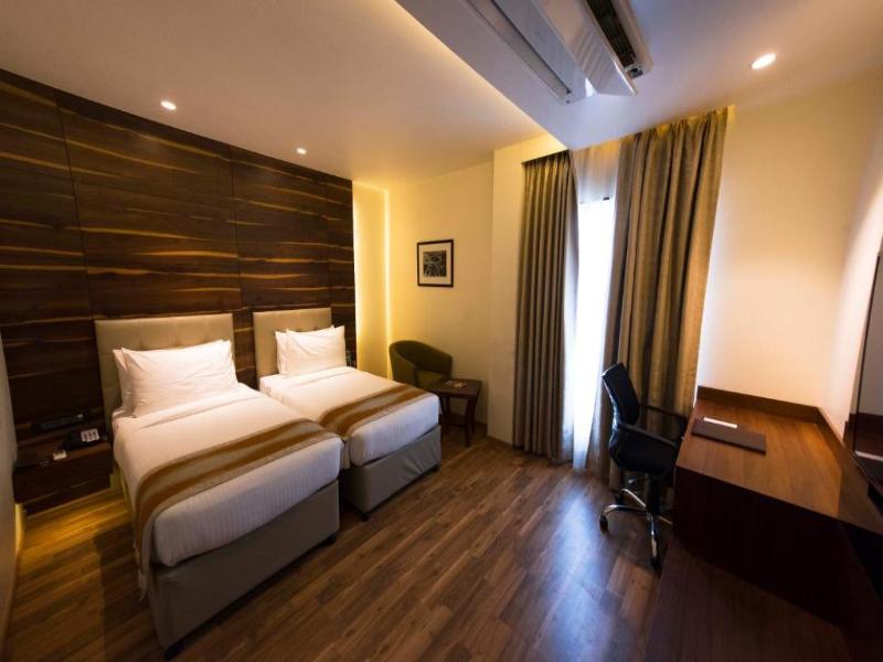 Hotel Connaught Royale image