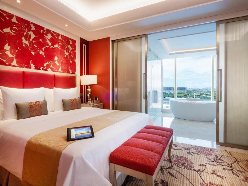 Okada Manila image