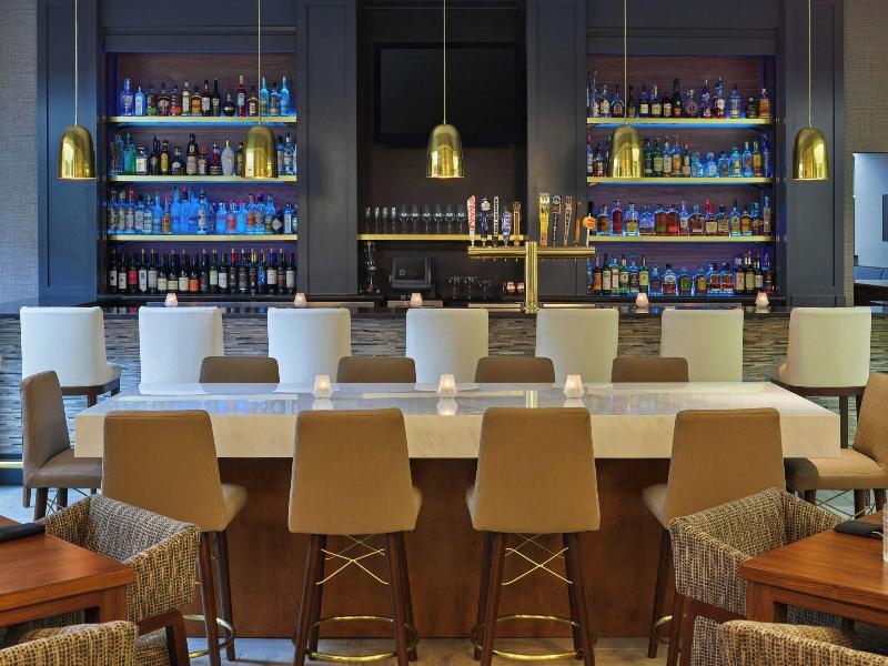 Sheraton Portland Airport Hotel image