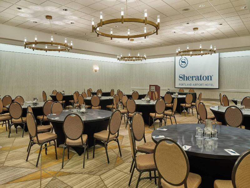 Sheraton Portland Airport Hotel image