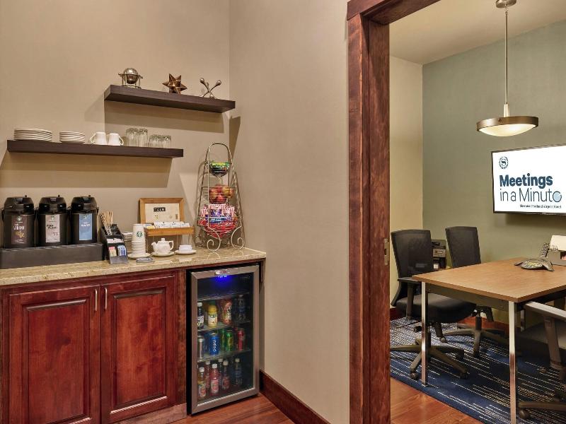 Sheraton Portland Airport Hotel image
