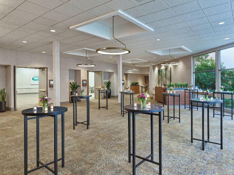Sheraton Portland Airport Hotel image