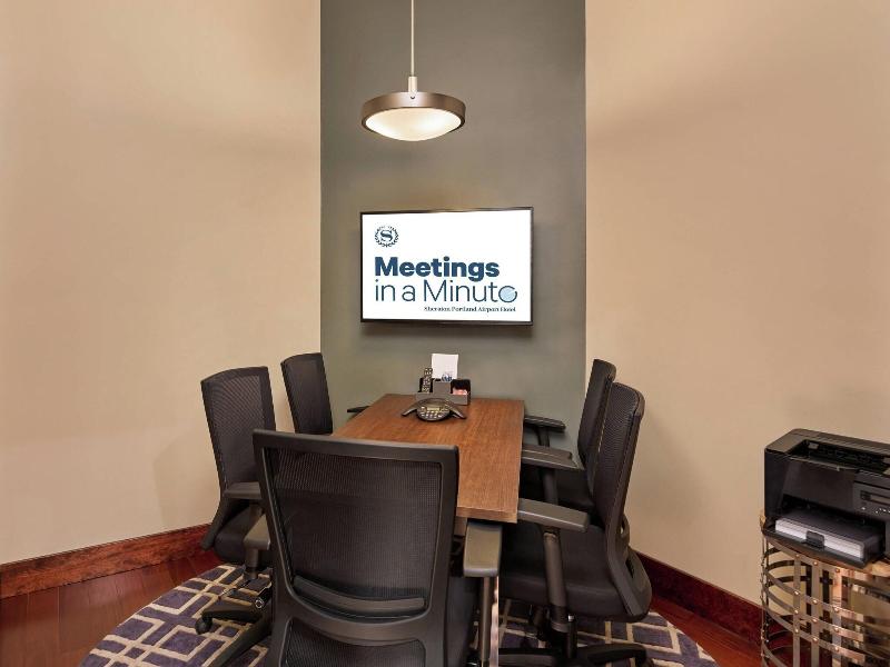 Sheraton Portland Airport Hotel image